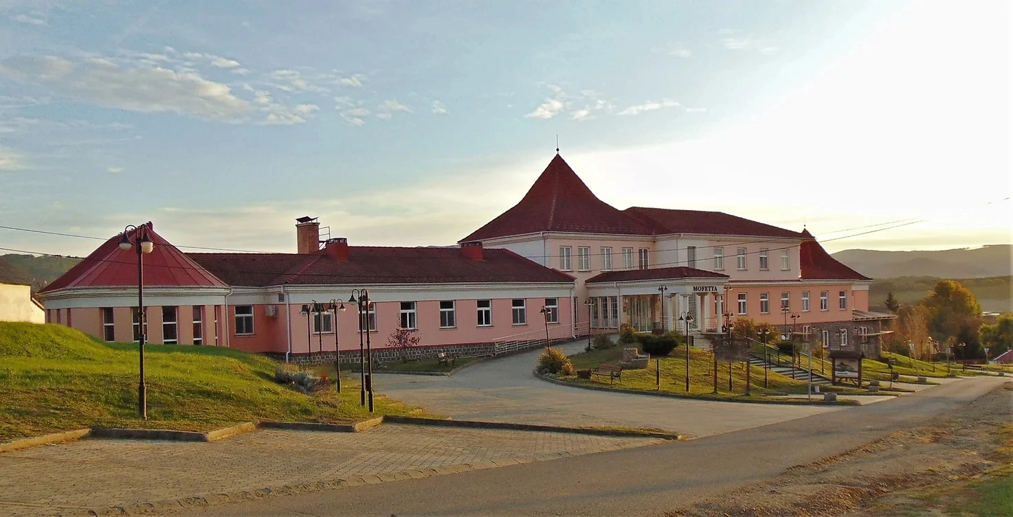 Mofetta – Széndioxid Gyógygázfürdő (Mátraderecske)